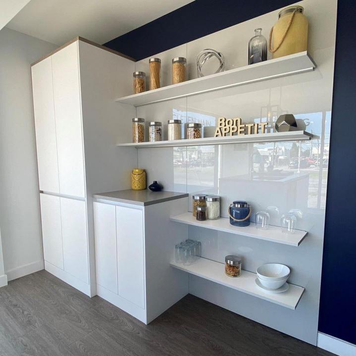 Nous vous garantissons des accessoires de meubles aussi solides que durables